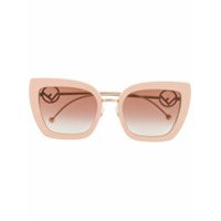 Fendi Eyewear Óculos de sol gatinho oversized - Neutro
