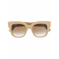 Fendi Eyewear Óculos de sol oversized com placa de logo - Marrom