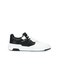 Givenchy Wing asymmetric low-top sneakers - Branco