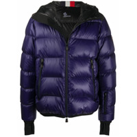 Moncler Grenoble Jaqueta matelassê com patch de logo - Azul