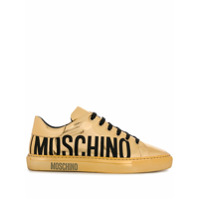 Moschino Tênis cano baixo metálico com logo - Dourado
