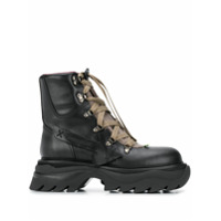 Off-White Bota de caminhada com patch de flecha - Preto