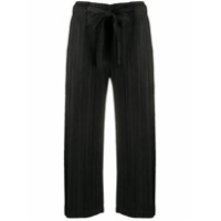 Pleats Please Issey Miyake micro-pleated belted cropped trousers - Preto