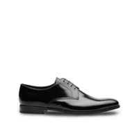 Prada Sapato Oxford em couro escovado - Preto