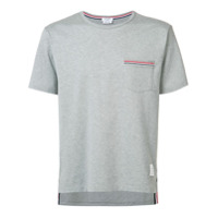 Thom Browne Camiseta com patch no bolso - Cinza