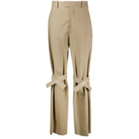 Bottega Veneta Calça cintura alta com detalhe de alça - Neutro