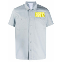 Helmut Lang Camisa mangas curtas com placa de logo - Cinza